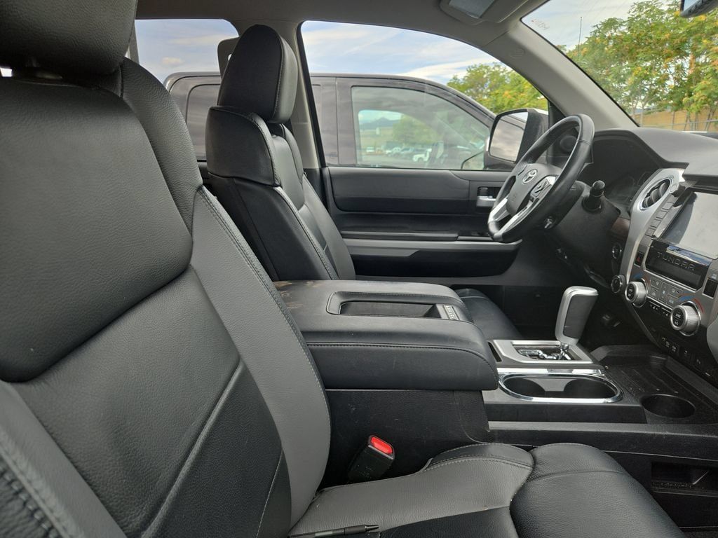 Used 2021 Toyota Tundra Limited w/ Limited Premium Package AWD/4WD image 6