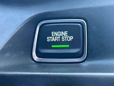 Used 2017 Chevrolet Camaro LT RWD image 29