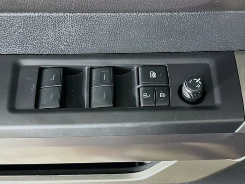 Used 2023 Toyota Tundra SR5 w/ SR5 Convenience Package AWD/4WD image 15