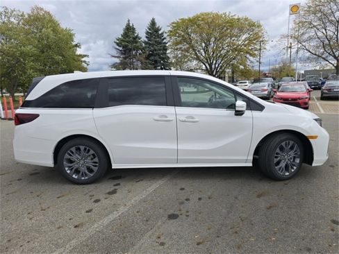 New 2026 Honda Odyssey Elite image 6