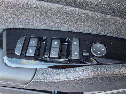 Used 2025 Kia Sportage X-Line image 22