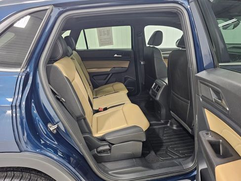 Used 2022 Volkswagen Atlas Cross Sport SE AWD/4WD image 16