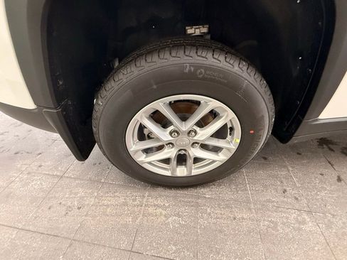 New 2025 Jeep Grand Cherokee Laredo X w/ Luxury Tech Group I image 8