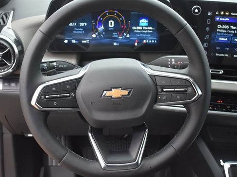 New 2026 Chevrolet Equinox LT w/ Convenience Package II image 19