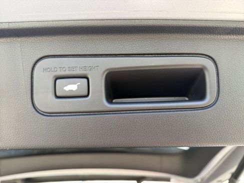 Certified 2025 Honda Pilot TrailSport image 24