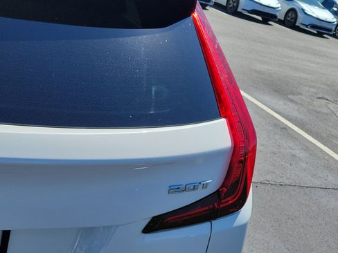 Used 2019 Cadillac XT4 Premium Luxury AWD/4WD image 11