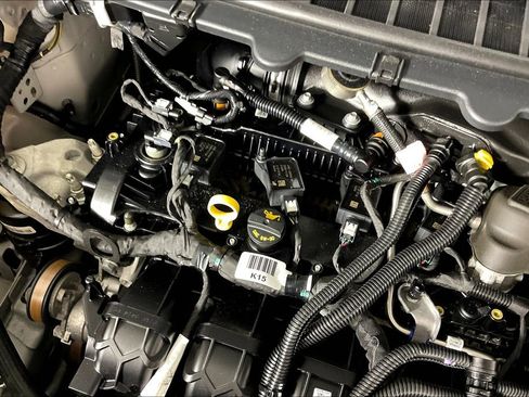 Used 2021 Ford Edge ST-Line image 40