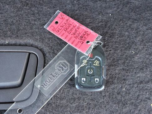 Used 2019 GMC Yukon Denali w/ Denali Ultimate Package image 38