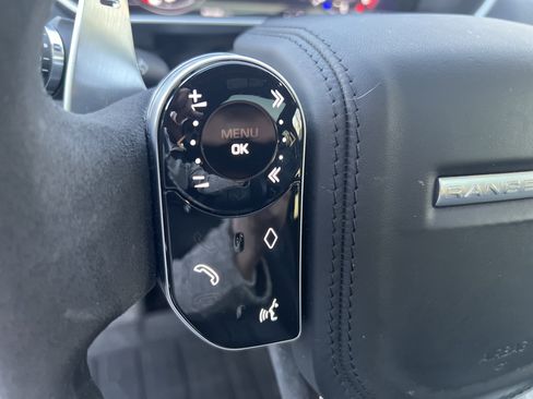 Used 2021 Land Rover Range Rover Sport HST image 12