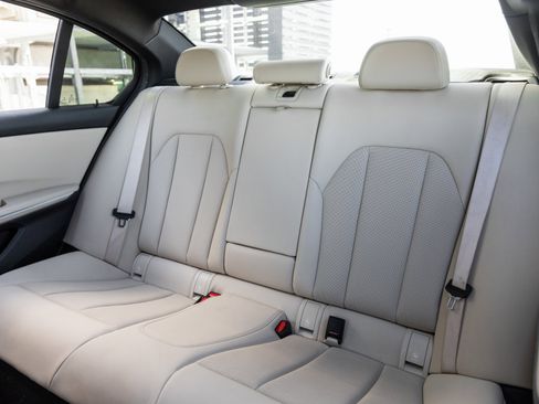 Used 2022 BMW 330i Sedan w/ Premium Package image 29