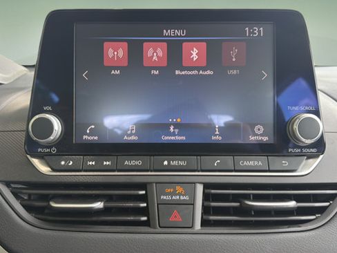 Certified 2025 Nissan Altima 2.5 S FWD image 24