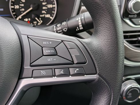 New 2025 Nissan Altima 2.5 SV image 17