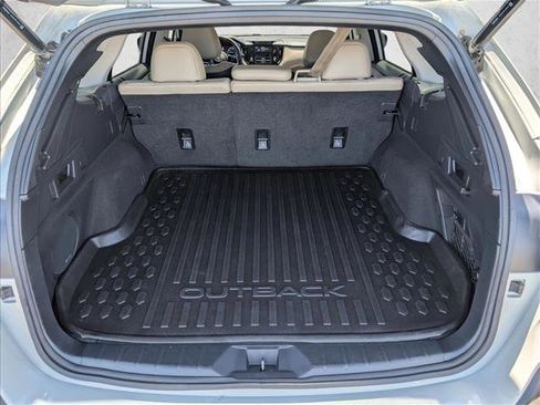 Used 2022 Subaru Outback Limited AWD/4WD image 6