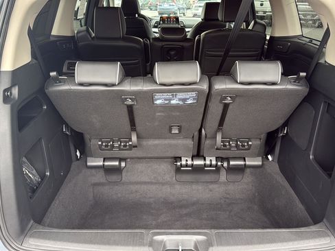 Certified 2026 Honda Odyssey Touring image 11