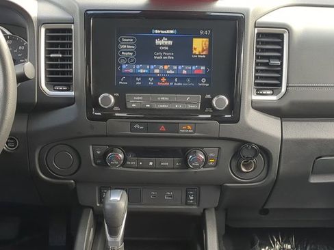 Certified 2024 Nissan Frontier SL RWD image 18