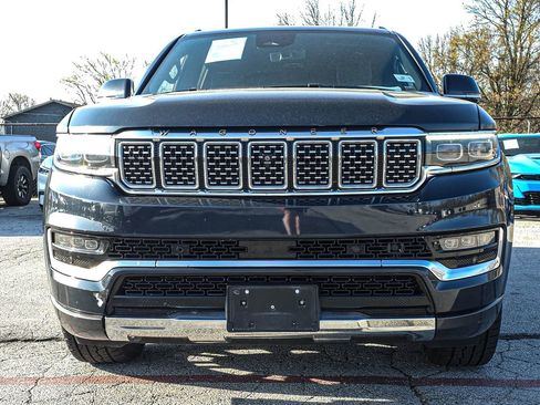 Used 2022 Jeep Grand Wagoneer Series III image 2