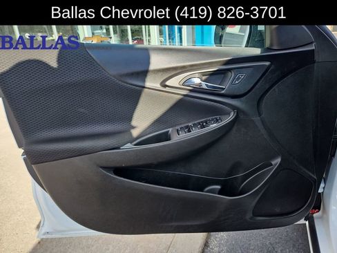 Used 2024 Chevrolet Malibu LT image 22