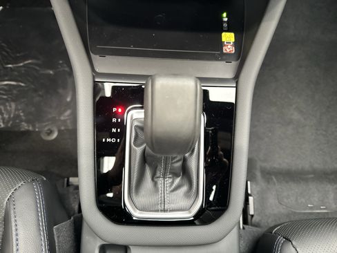 New 2025 Subaru Forester Limited image 38