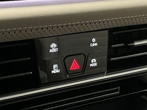 New 2026 Volkswagen Atlas SEL image 11