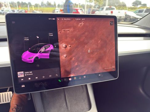 Used 2021 Tesla Model 3 Performance image 7
