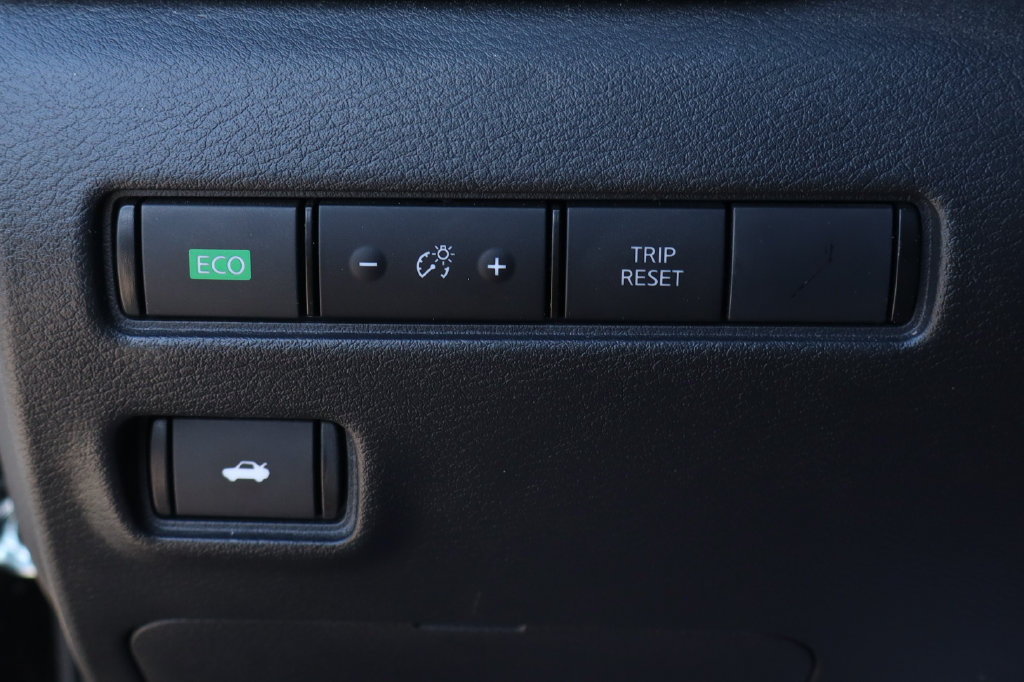 Used 2025 Nissan Sentra S FWD image 20