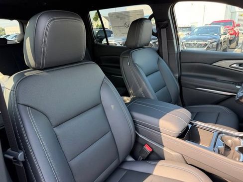 New 2026 Chevrolet Traverse LT w/ Driver Confidence Package FWD image 16