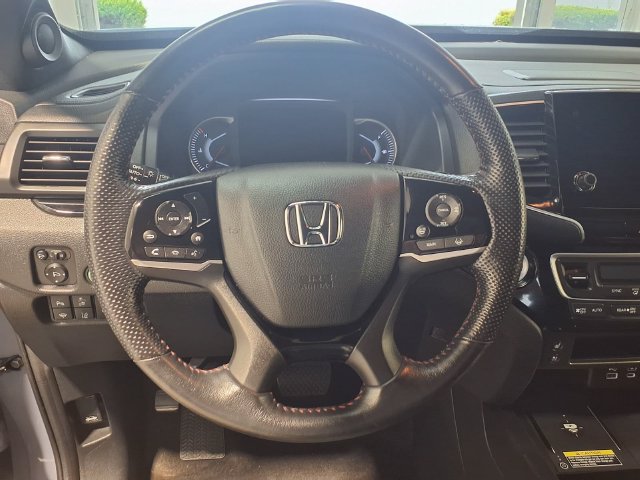 Used 2024 Honda Passport Black Edition image 8