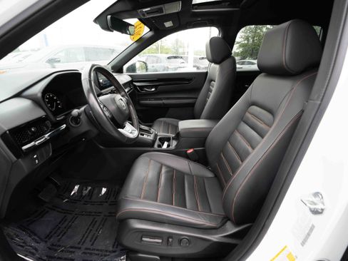 Used 2024 Honda CR-V Sport Touring image 9