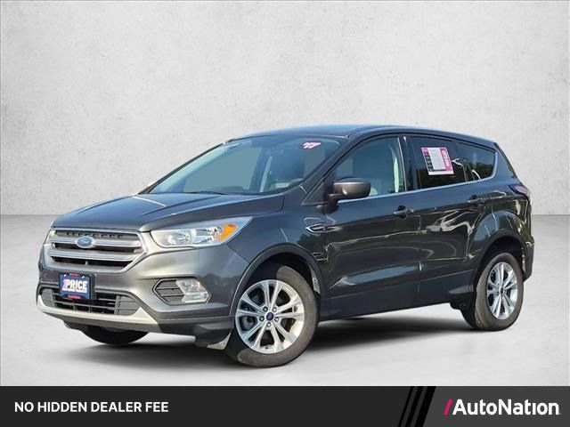 Used 2017 Ford Escape SE FWD image 1