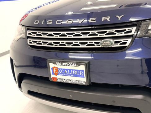 Used 2017 Land Rover Discovery HSE AWD/4WD image 9