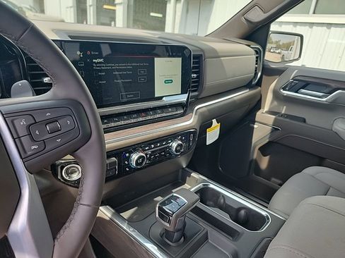 Used 2026 GMC Sierra 1500 SLT w/ SLT Premium Plus Package image 10