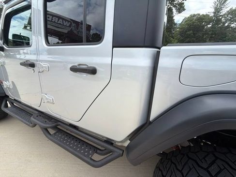 Used 2023 Jeep Gladiator Mojave w/ Trailer Tow Package AWD/4WD image 22