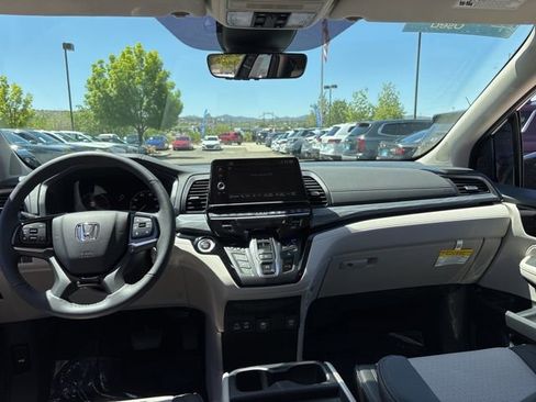 Certified 2026 Honda Odyssey Elite image 21