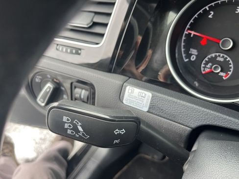 Used 2015 Volkswagen Golf TDI SEL image 14