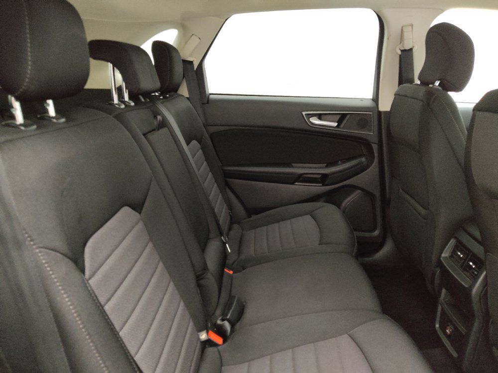 Used 2017 Ford Edge SE AWD/4WD image 19