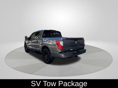 Used 2023 Nissan Titan SV w/ SV Convenience Package image 5