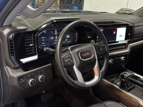 Used 2026 GMC Sierra 1500 Elevation w/ Elevation Premium Package AWD/4WD image 15