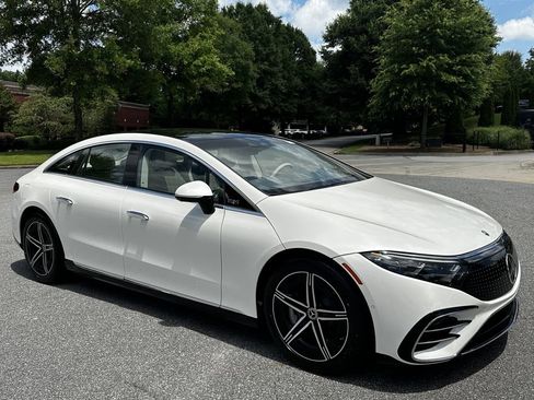 Certified 2023 Mercedes-Benz EQS 580 4MATIC Sedan image 2