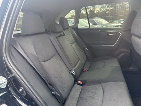 Used 2022 Toyota RAV4 XLE w/ XLE Grade Weather Package image 16