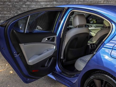 Used 2023 Genesis G70 3.3T w/ Sport Advanced Package image 19