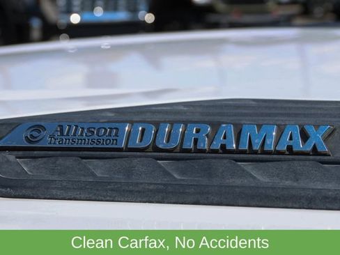 Used 2024 Chevrolet Silverado 2500 LT AWD/4WD image 9