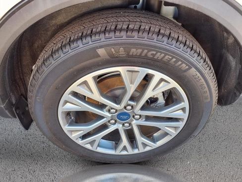 Used 2022 Ford Escape SEL image 29