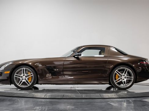 Used 2014 Mercedes-Benz SLS AMG GT Coupe image 29