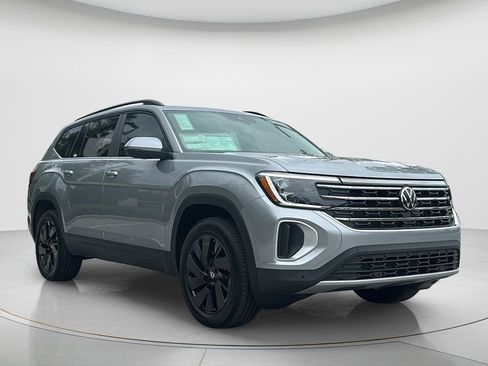 New 2026 Volkswagen Atlas SE image 7