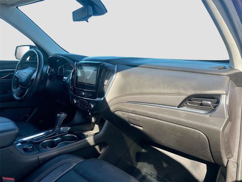 Used 2018 Chevrolet Traverse Premier w/ Driver Confidence II Package image 33