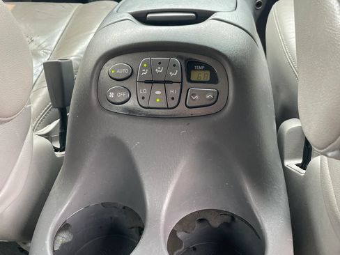 Used 2002 Toyota Sequoia Limited RWD image 53