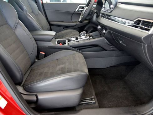 Used 2023 Mitsubishi Outlander SE image 30