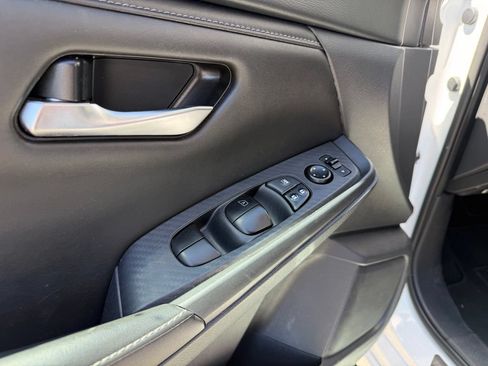 Used 2024 Nissan Sentra SV w/ All-Weather Package FWD image 19
