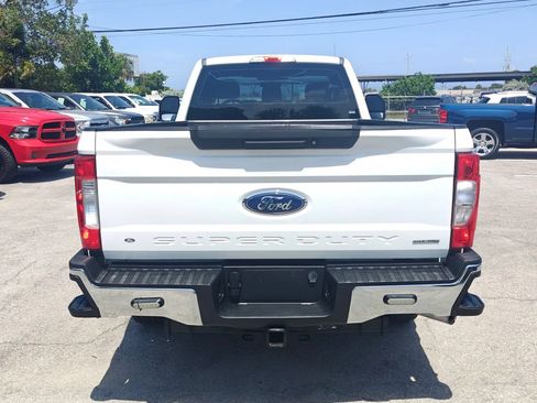 Used 2017 Ford F250 XL w/ Power Equipment Group RWD image 6
