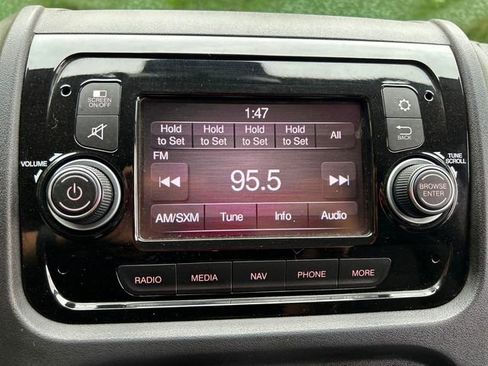 Used 2021 RAM ProMaster 1500 w/ Premium Appearance Group image 29